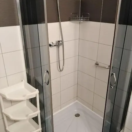 Apartament 100 Planeta 100 M Od Plazy Мєлно Екстер'єр фото